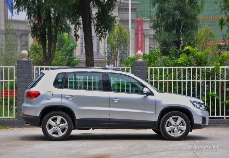 2013款 1.8TSI 自动四驱舒适版