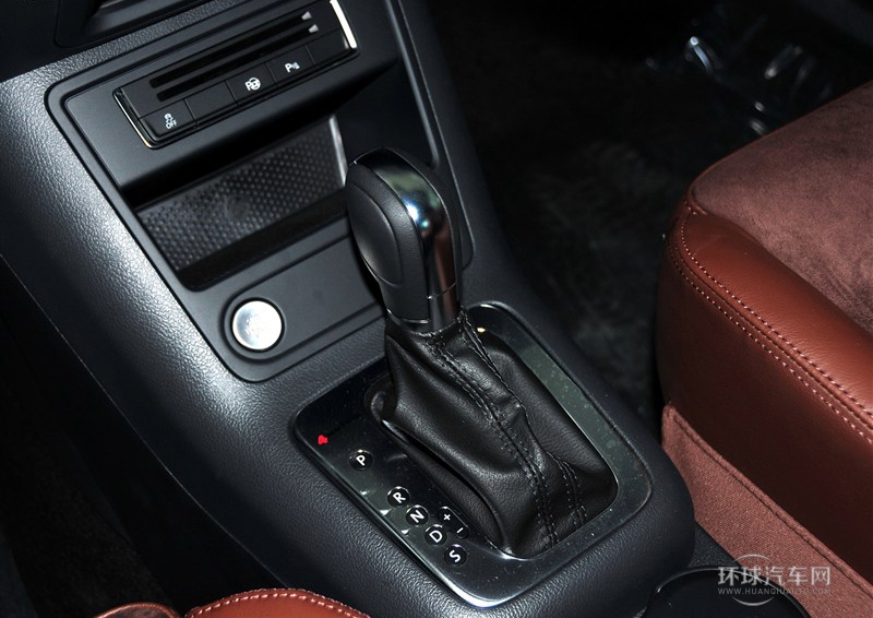 2013款 2.0TSI 自动四驱旗舰版