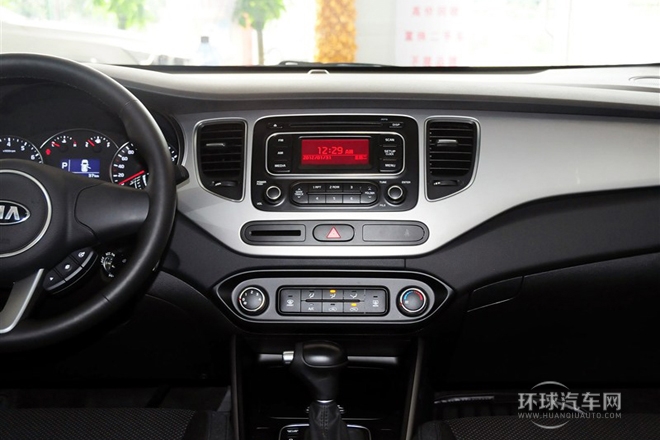 2013款 2.0L 7座自动标准版 国V