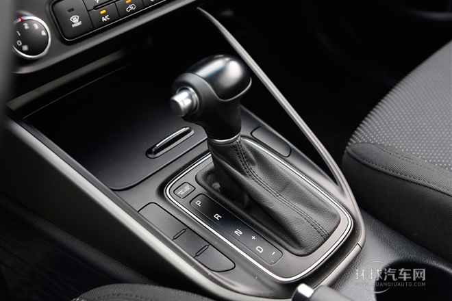 2013款 2.0L 5座自动标准版 国V