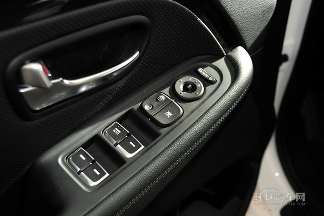 2013款 2.0L 7座自动舒适版 国IV