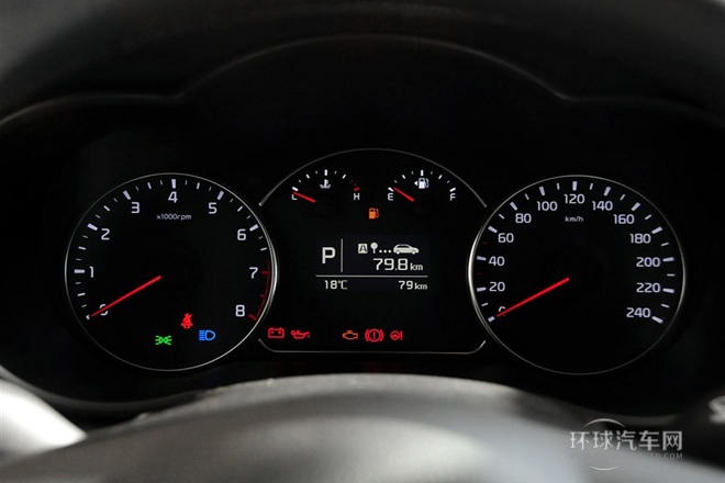 2013款 2.0L 7座自动标准版 国IV
