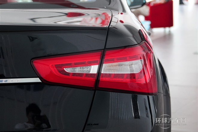 2013款 2.4L 商务天窗型 国IV