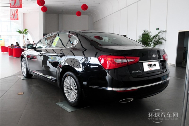 2013款 2.4L 商务天窗型 国IV