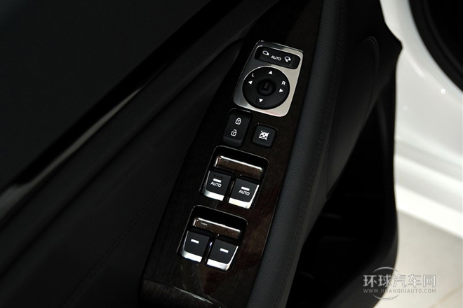 2013款 2.4L 商务天窗型 国V