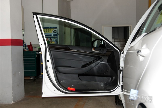2013款 2.4L 商务型 国V