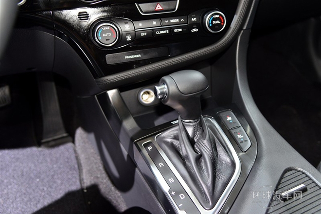 2014款 2.0L Hybrid 旗舰版