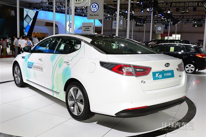 2014款 2.0L Hybrid 旗舰版