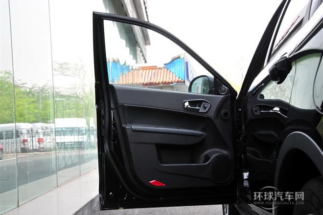 2012款 2.0L 手动两驱精英版