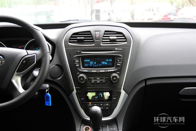 2012款 2.0L 手动两驱精英版