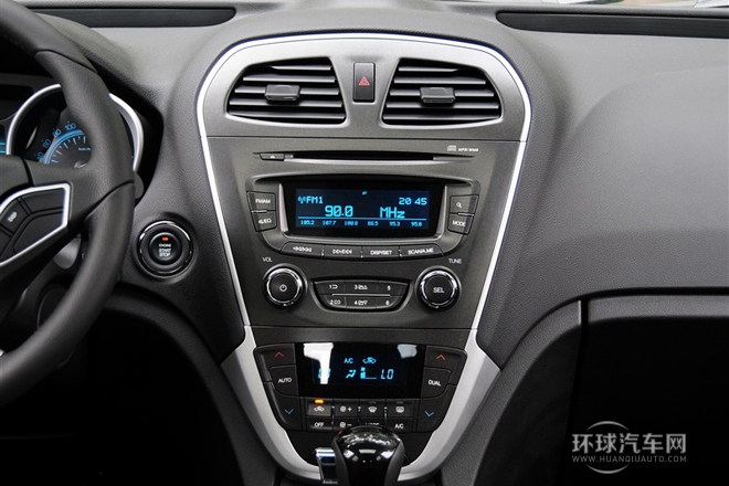 2012款 2.0L 自动两驱豪华版