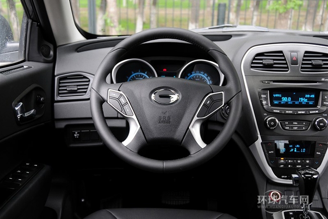 2012款 2.0L 自动两驱豪华版
