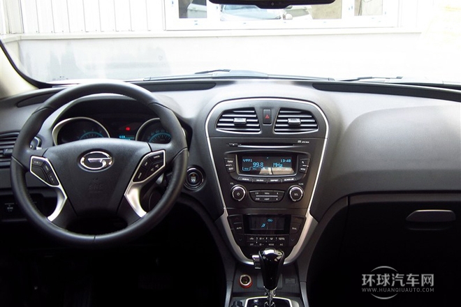 2013款 1.8T 自动四驱豪华版