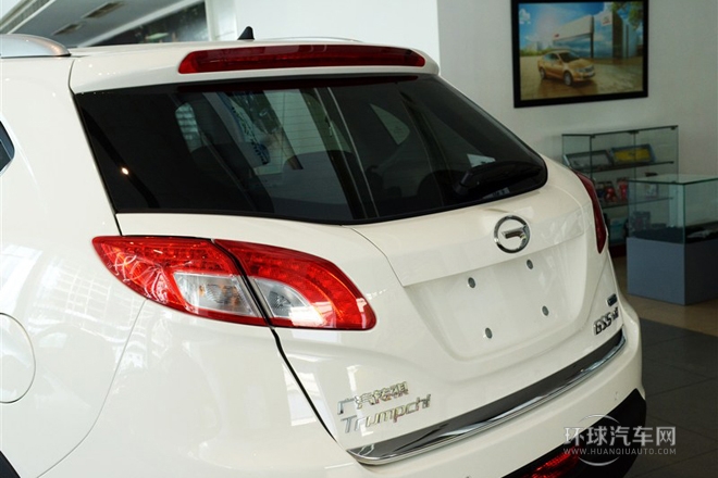 2013款 1.8T 自动四驱五周年纪念版