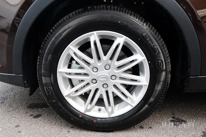 2013款 1.8T 自动四驱尊贵版
