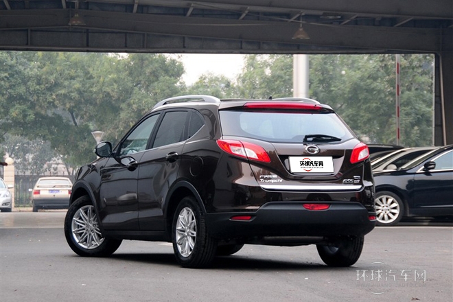 2013款 1.8T 自动四驱尊贵版
