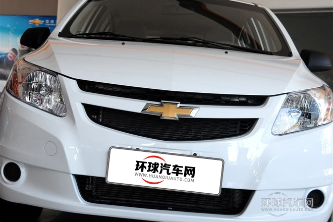 2013款 两厢 1.2L EMT理想版