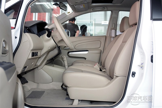 2013款 1.6L 自动豪华版