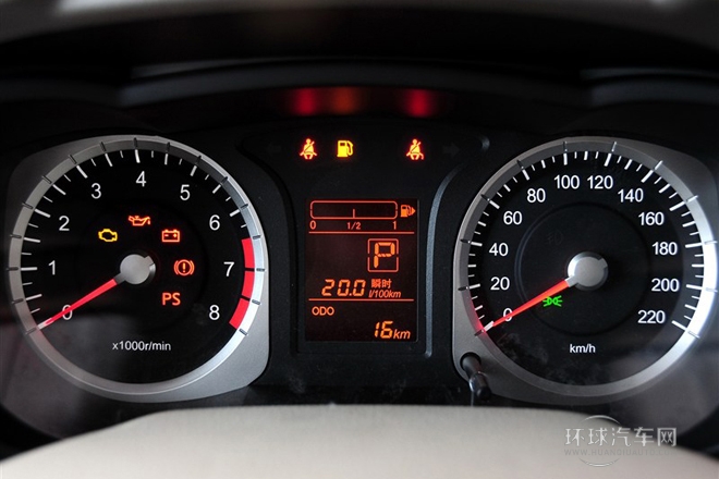 2013款 1.6L 自动豪华版