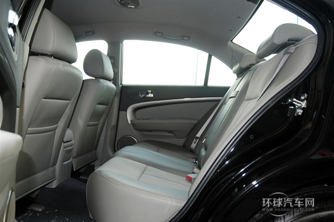 2013款 1.8 SE舒适版 MT