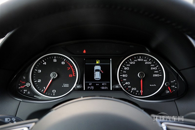 2013款 40 TFSI 豪华型