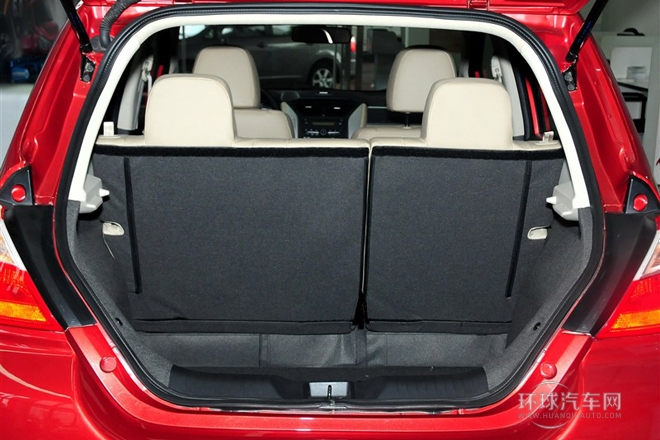 2013款 1.6L 自动豪华版