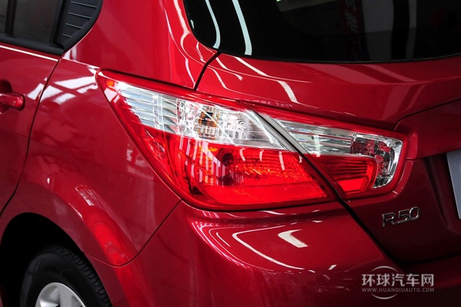 2013款 1.6L 自动豪华版