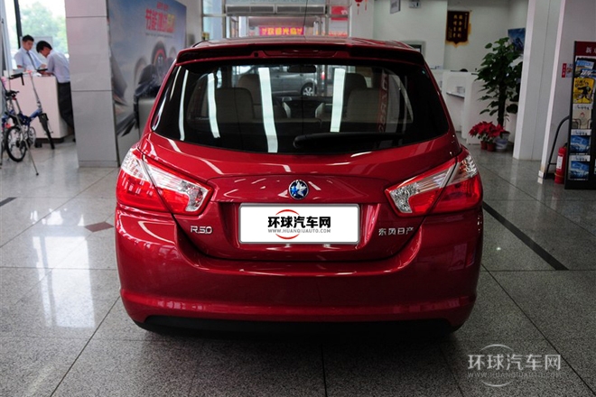 2013款 1.6L 自动豪华版