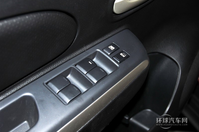 2013款 1.6L 手动豪华版