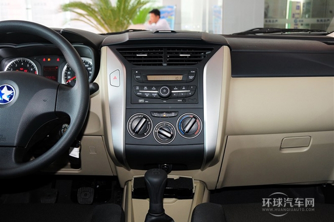2013款 1.6L 手动时尚版