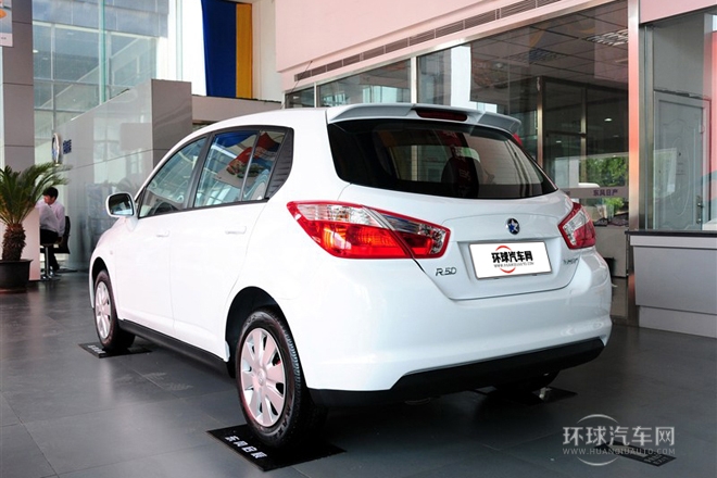 2013款 1.6L 手动时尚版