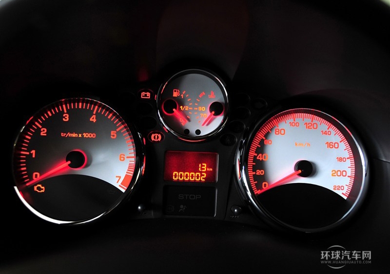 2011款 三厢 1.4L 手动驭乐版