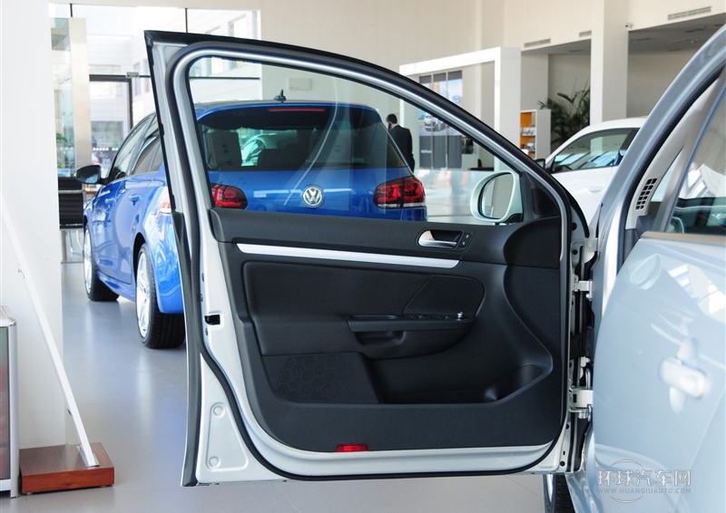 2011款 1.4TSI 舒适旅行版