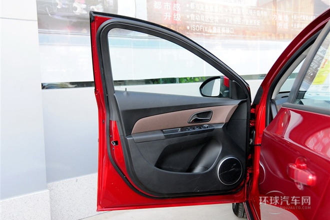 2013款 掀背 1.6L 手动豪华型
