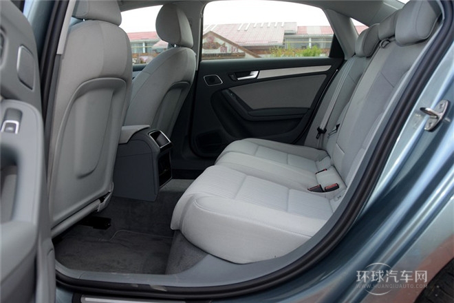 2013款 30 TFSI 自动舒适型