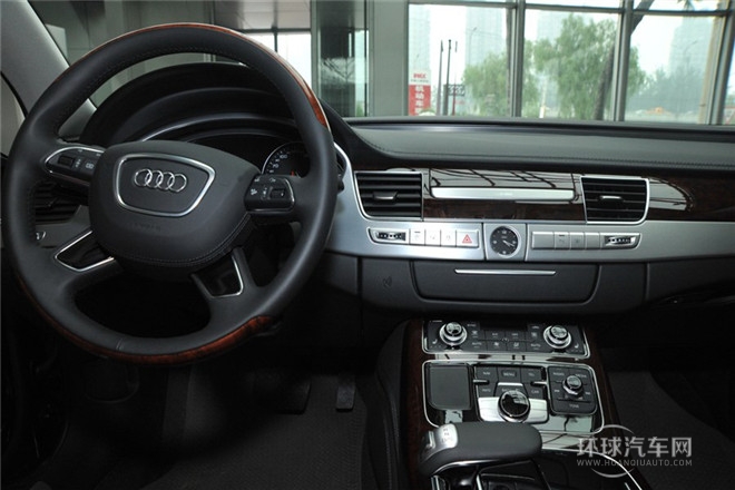 2013款 A8L 55 TFSI quattro专享型