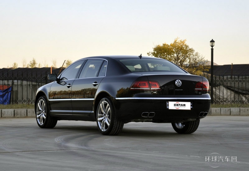 2013款 4.2L 柏秋纳弗洛版