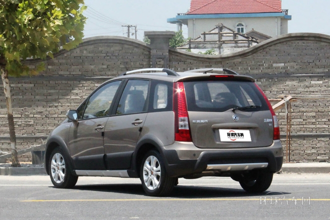 2014款 LV 改款 1.5L AMT豪华型