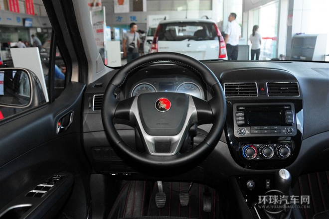 2014款 LV 改款 1.5L 手动豪华型