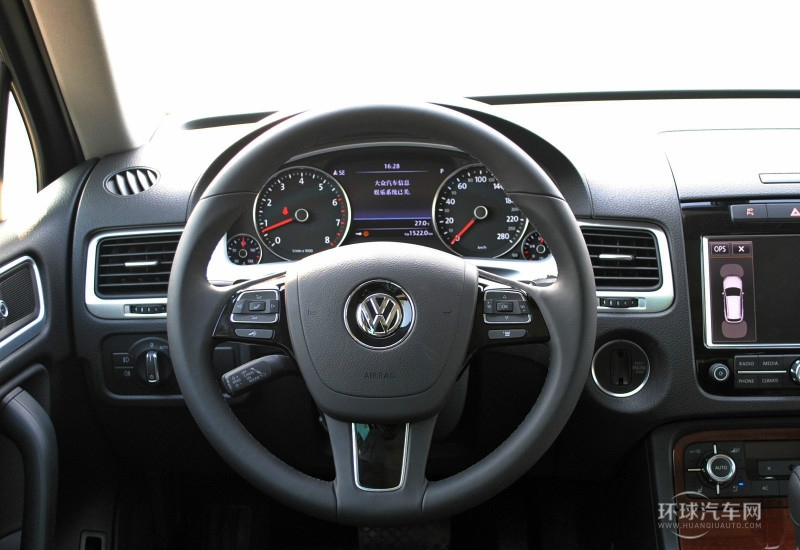 2011款 3.0TSI V6 豪华型