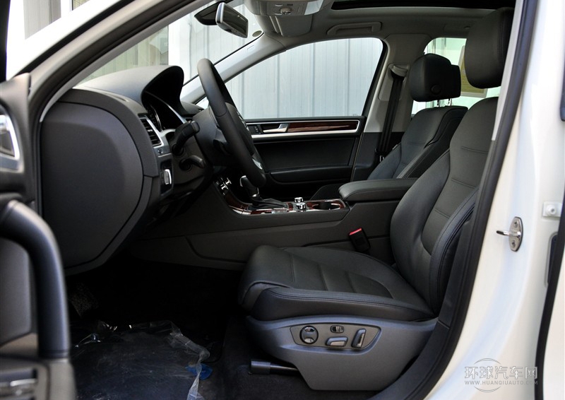 2011款 3.0TSI V6 舒适型