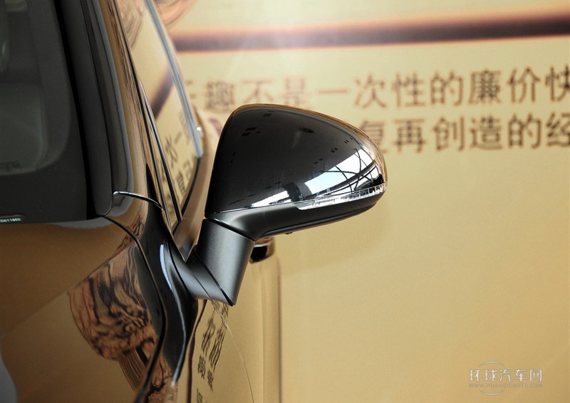2014款 3.0TSI V6 黑色探险者