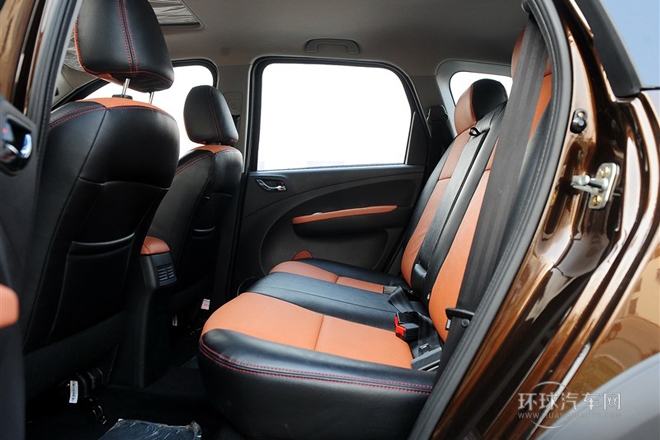 2013款 1.8T 尊贵型