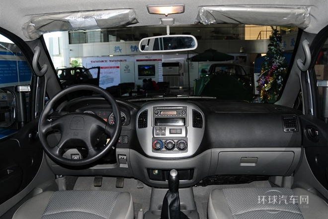 2014款 M3 1.6L 7座豪华型