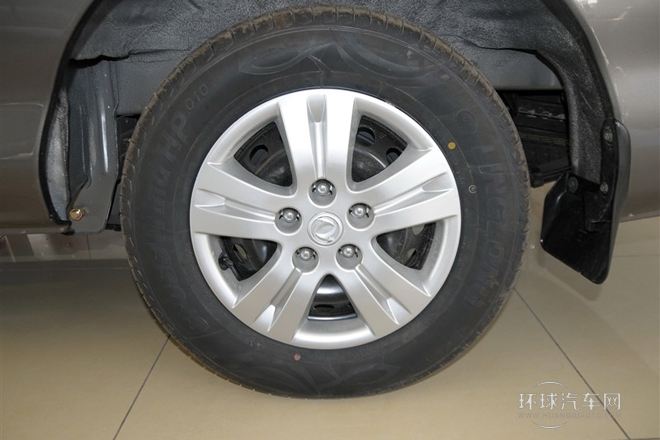 2014款 M3 1.6L 7座舒适型