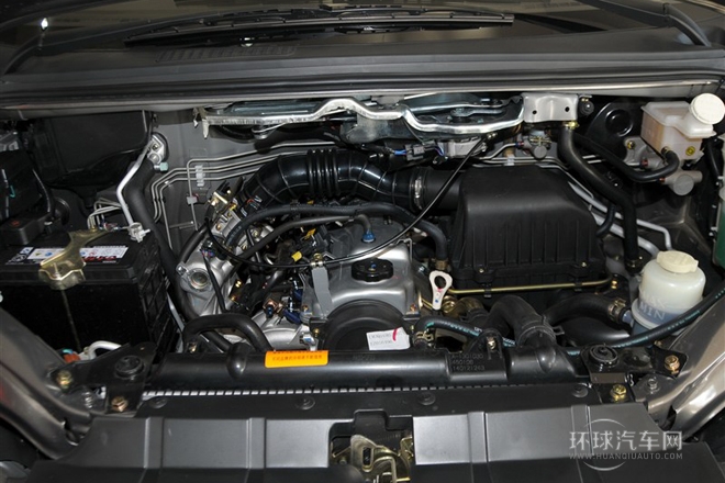 2014款 M3 1.6L 7座舒适型