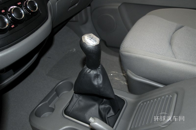 2014款 M3 1.6L 7座舒适型