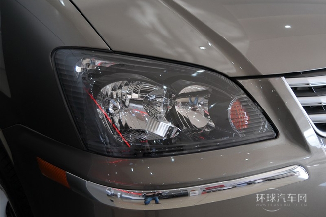 2014款 M3 1.6L 7座舒适型