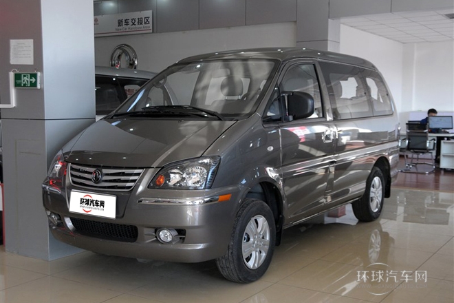 2014款 M3 1.6L 7座舒适型