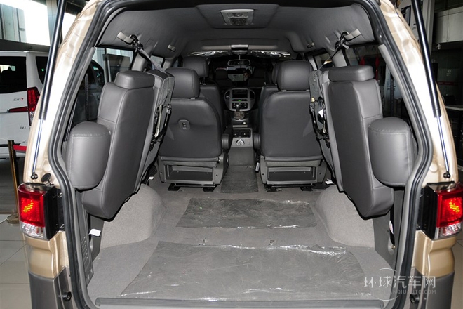 2014款 M5 Q3 2.0L 7座短轴豪华型